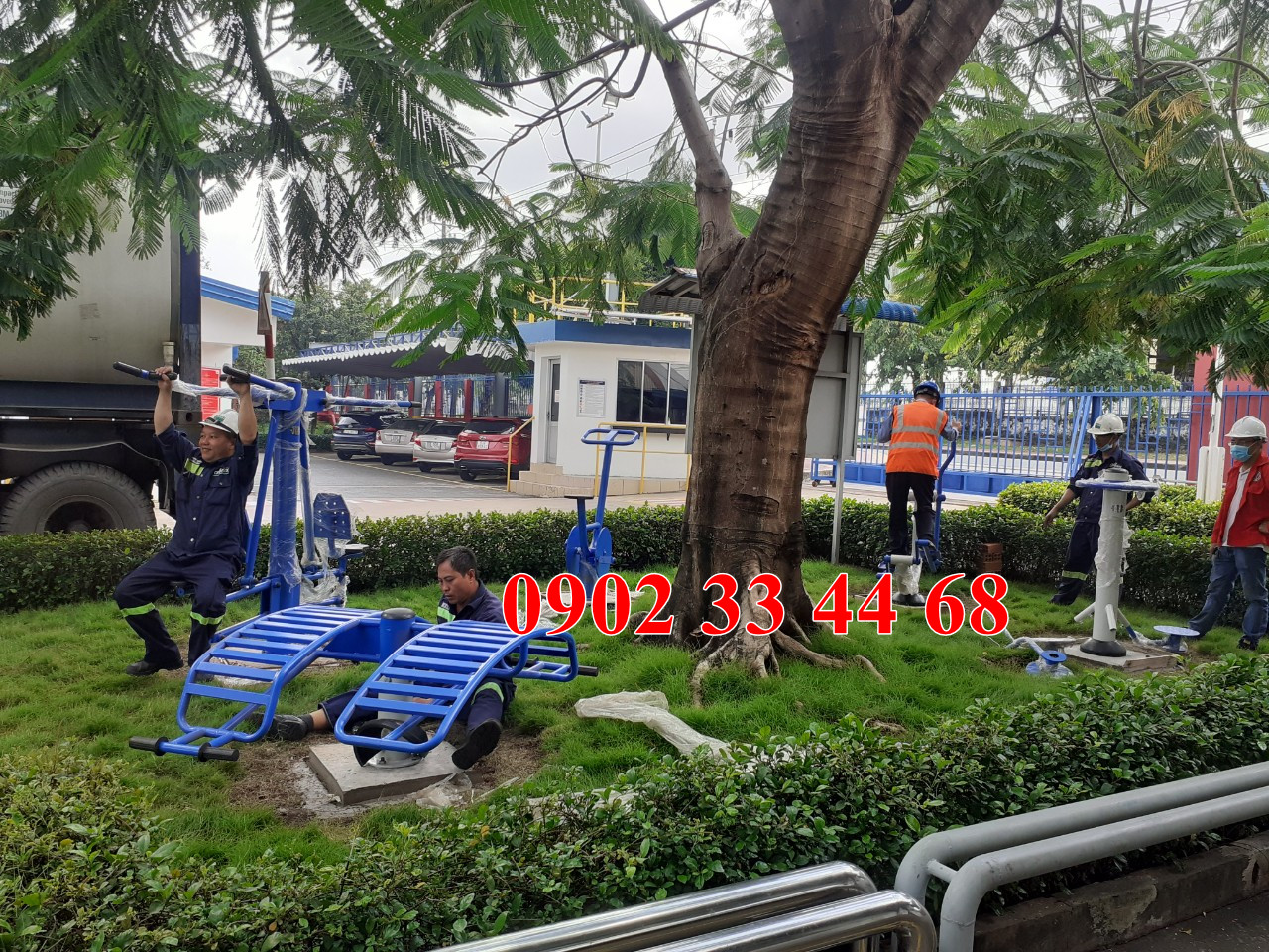 Thiết bị thể dục nơi công cộng